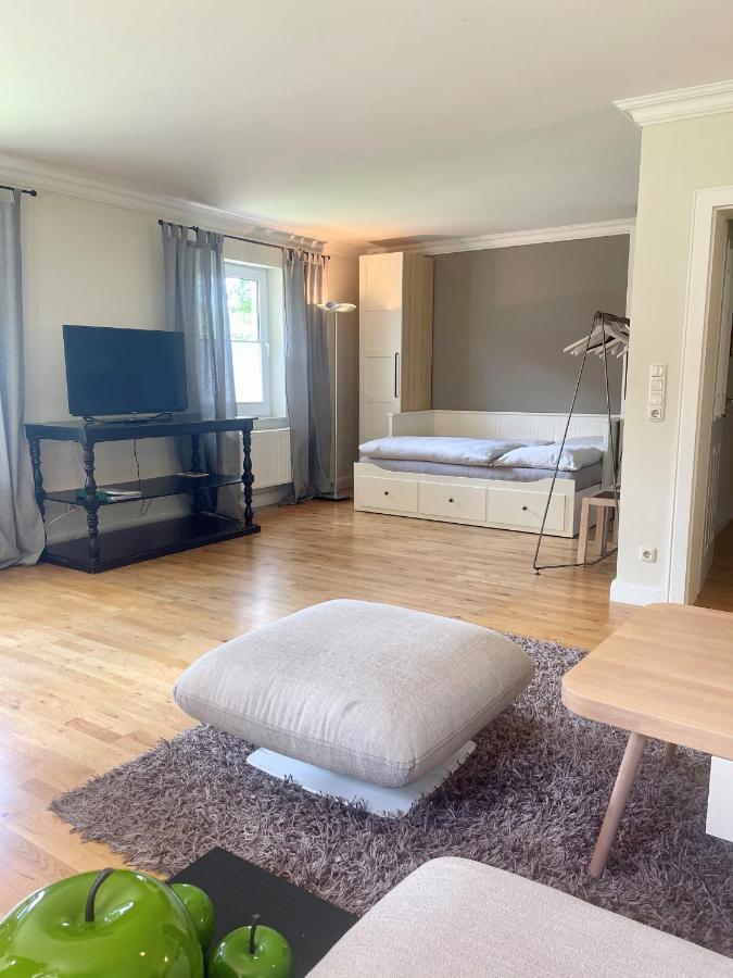 Landhaus Am Wald Mit Garten Mit 1 Schlafnische Und 1 Schlafzimmer Aurich Dış mekan fotoğraf