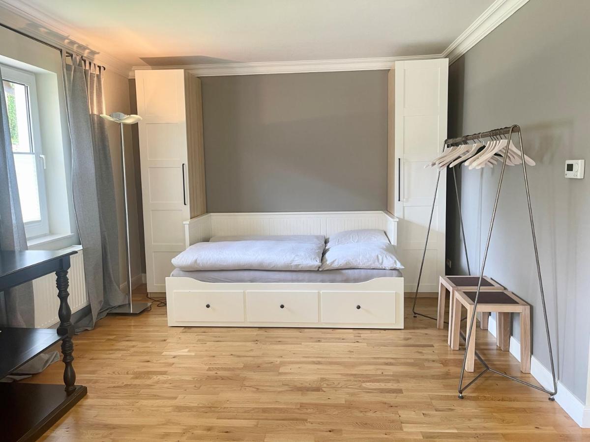 Landhaus Am Wald Mit Garten Mit 1 Schlafnische Und 1 Schlafzimmer Aurich Dış mekan fotoğraf